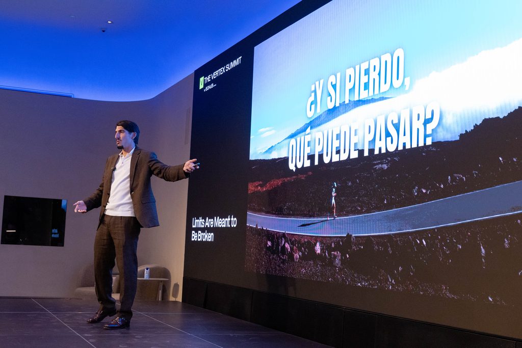 Ultra-endurance athlete Juancar Gimeno giving the closing keynote at The Vertex Summit
